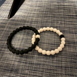 Lokai Beaded Stretch Bracelet Set - Black & White Size Small